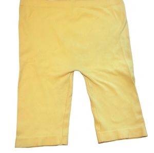 Love J Shorts Yellow sz S/M